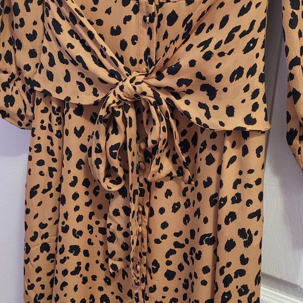 Nwt Nicholas Tie-Front Leopard-Print Silk-Crepe M… - image 7